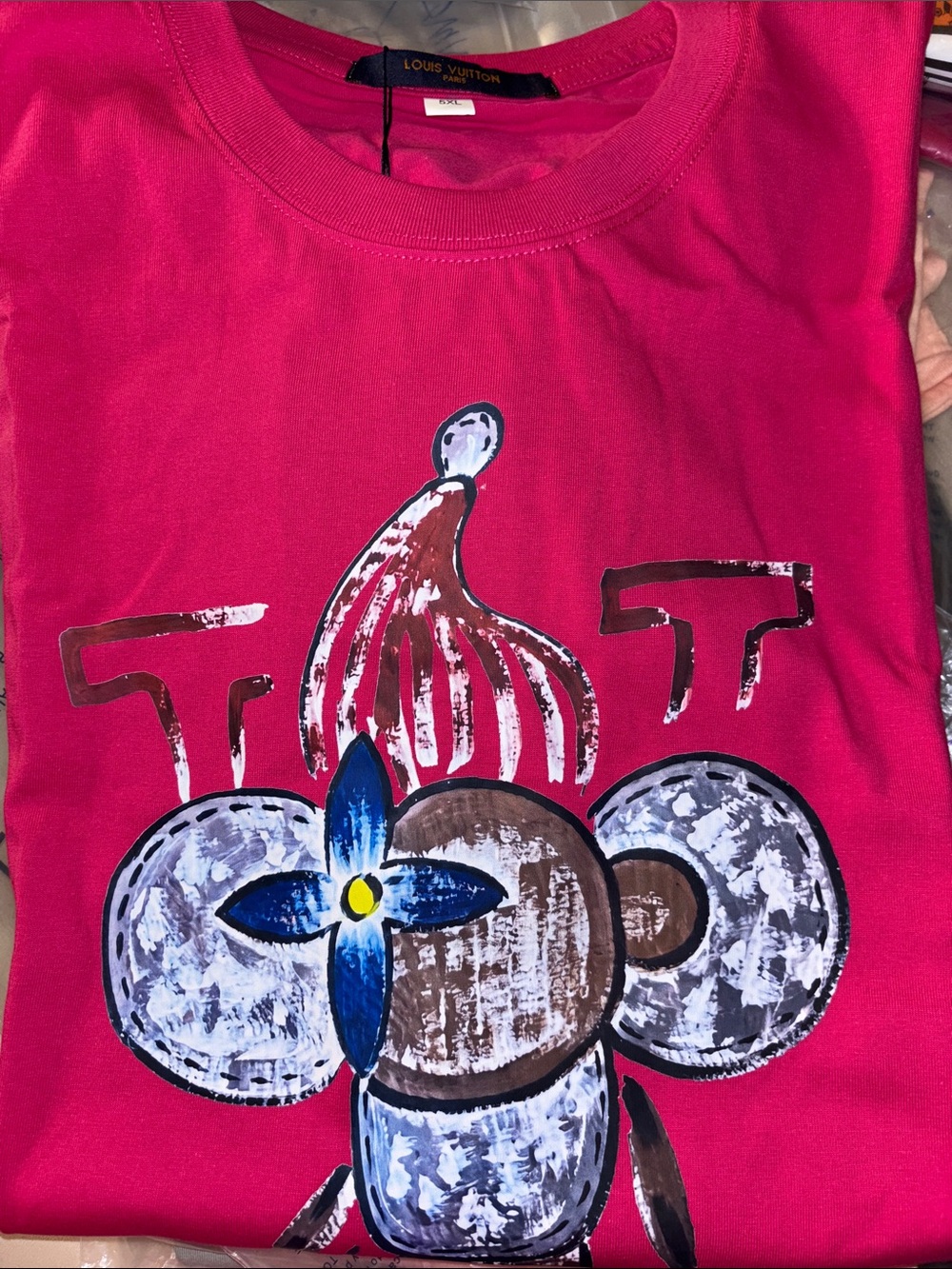 Brand New !! Fashion, cotton T-shirt ' Pink Graphic Tee